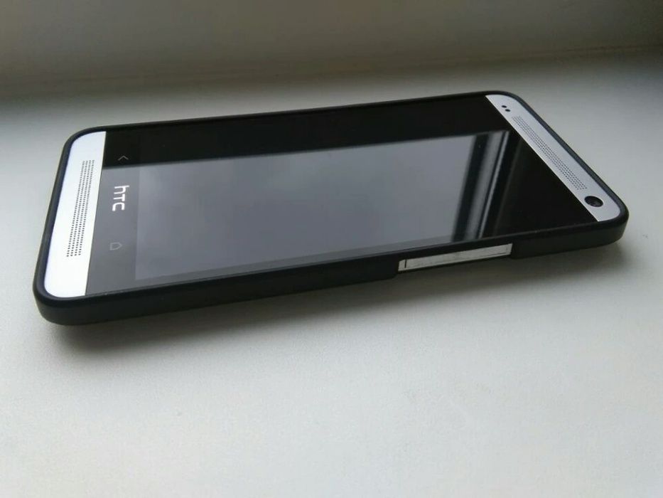 Чехол HTC One M7