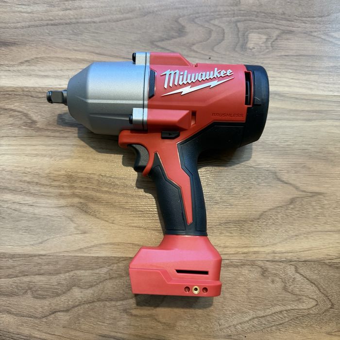 Klucz udarowy milwaukee M18 BLHIWF12 Nowy