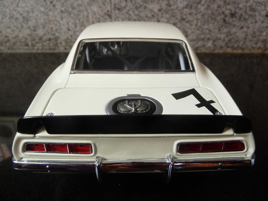 1:18 GMP, Canadian Chevrolet Camaro Minichamps AutoArt