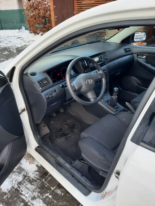 Toyota corolla 1.4 B.   2005r.