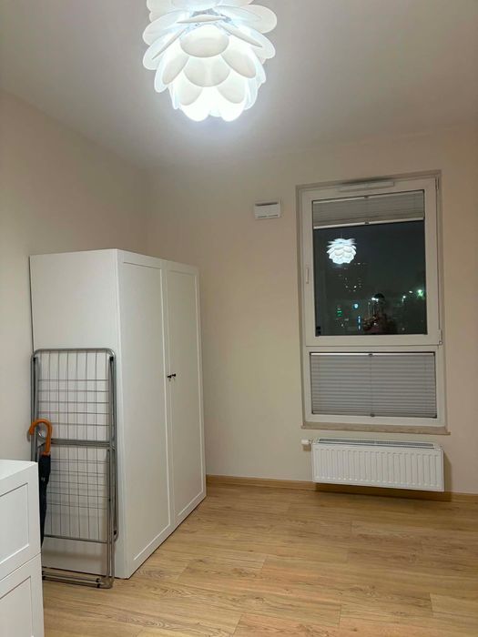 Pokój w mieszkaniu trzypokojowym niedaleko Ronda Wiatraczna - Widok 2