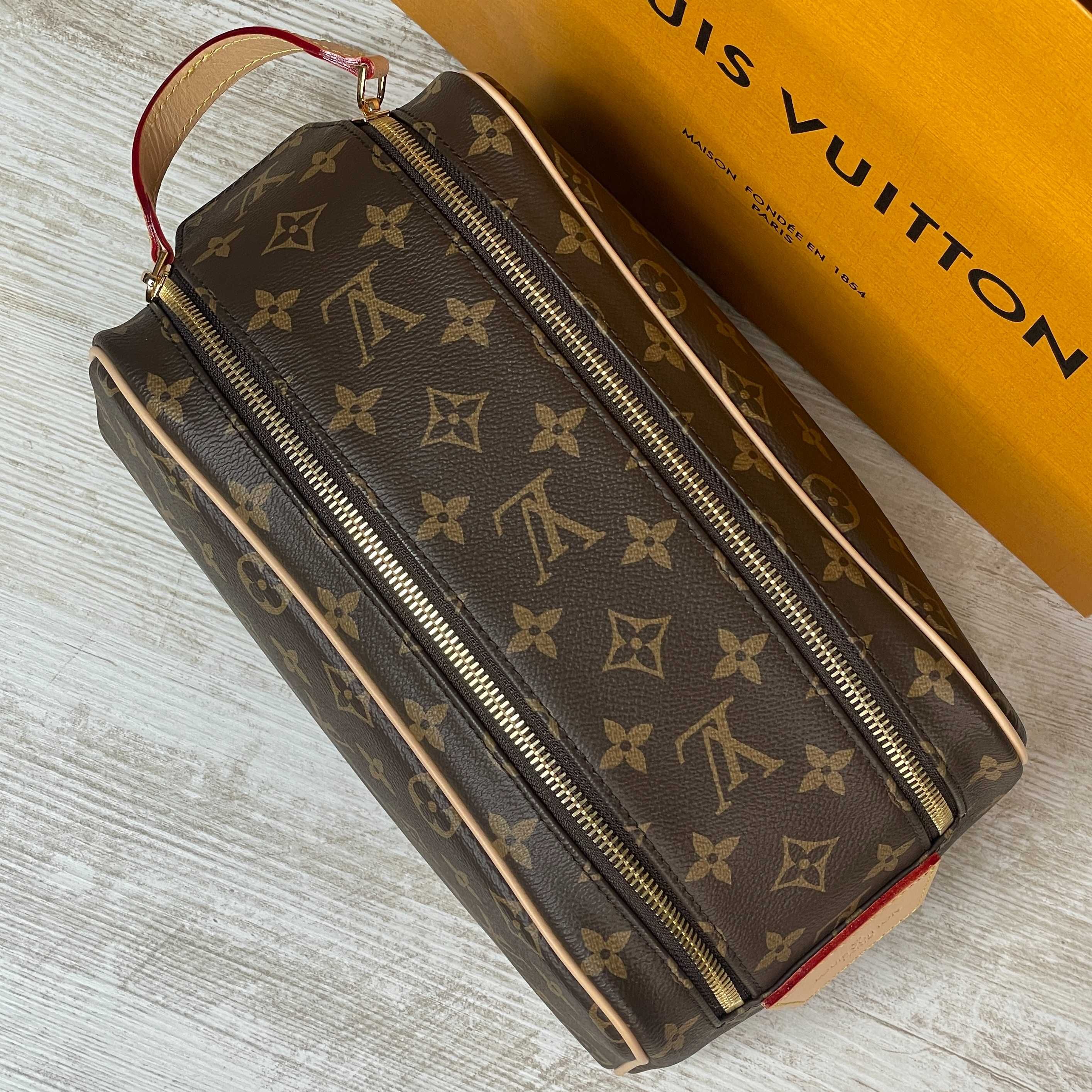 Косметичка Dopp Kit Louis Vuitton (Луи Виттон) | Отличный подарок: 5 ...