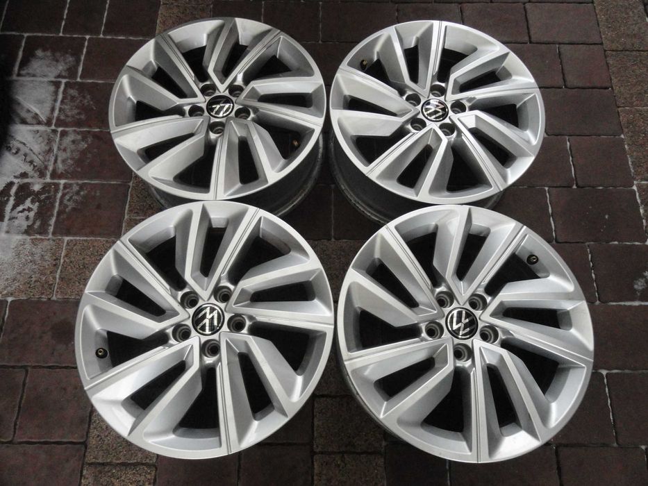 Felgi Aluminiowe 16 5x100 VW T-CROSS Orginal JAK NOWE