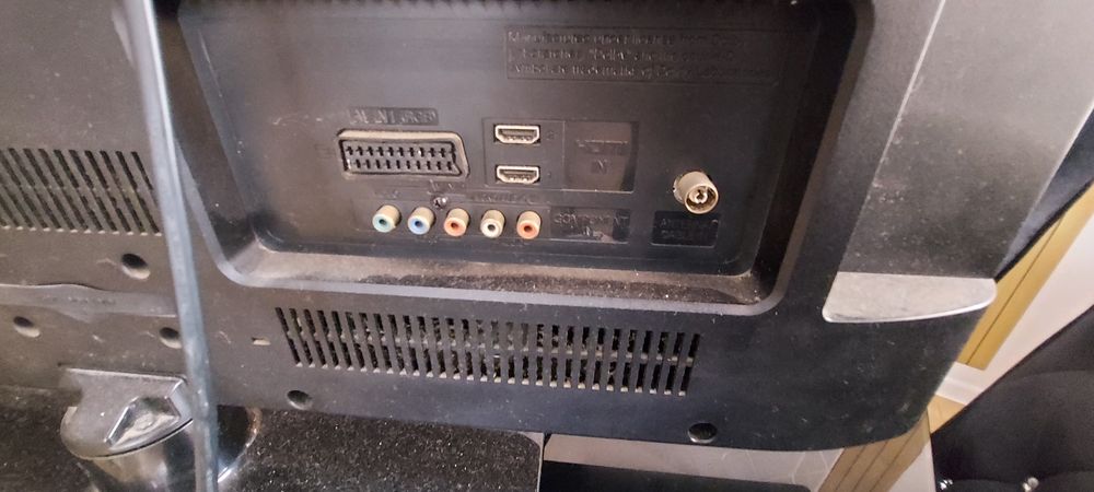 Sprzedam telewizor 32 cale LG