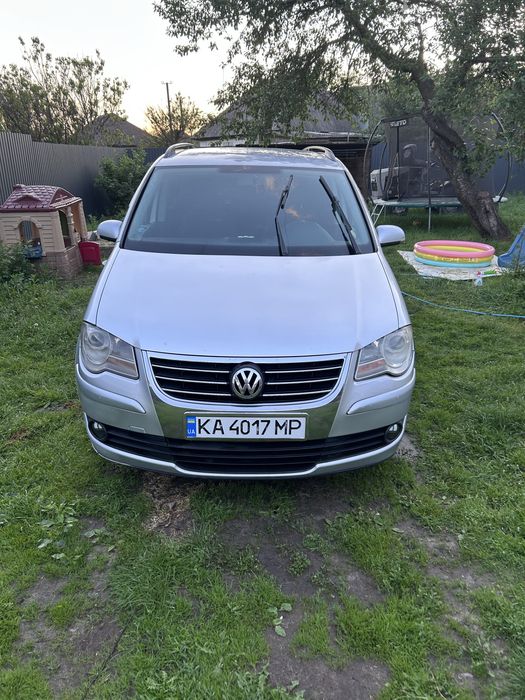 Продам VW TOURAN  1.4 tsi