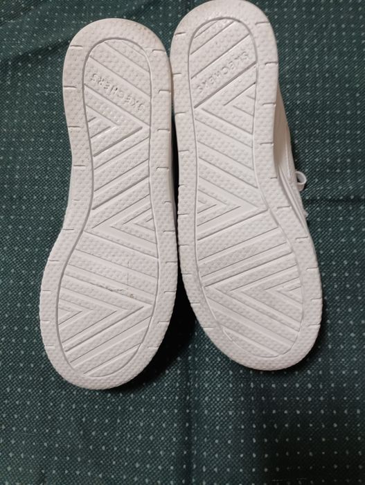 Sapatilhas brancas de senhora skechers 36