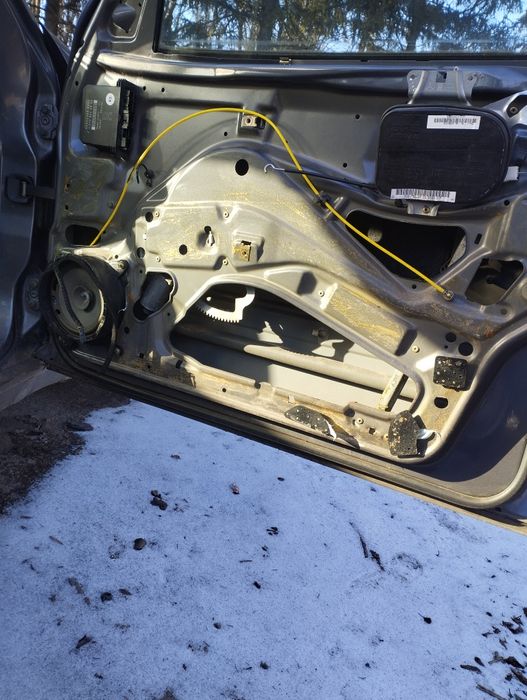 Двери mercedes Benz w210 разборка