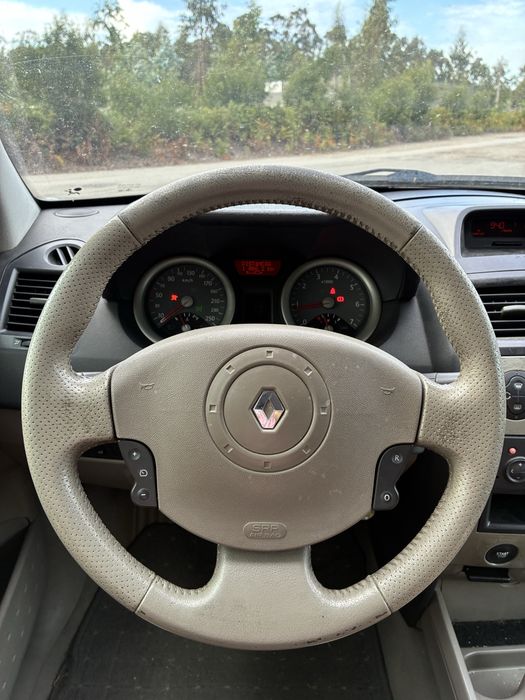 Renault Mégane — fotografia 7