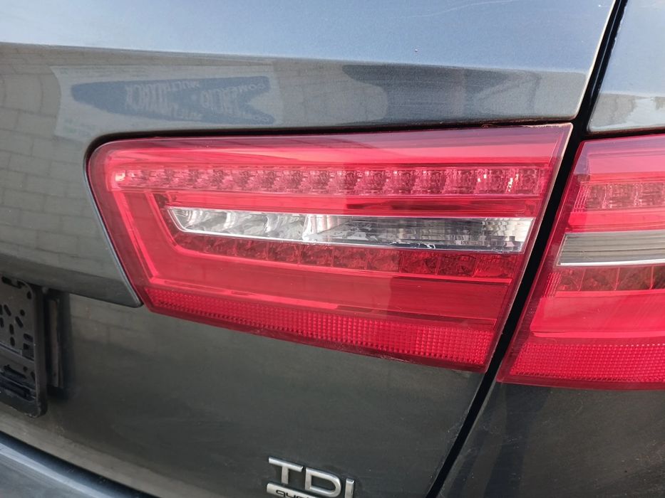 Farolim da mala direito AUDI A6 Avant (4G5, 4GD, C7)