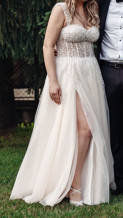 Suknia ślubna gorsetowa