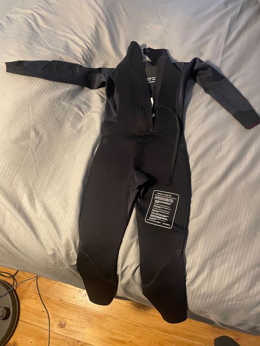 Fato neoprene Zone3 tamanho L águas abertas