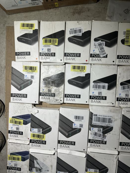 Повербанки 26800mAh на сонячних панелях Fast Charging