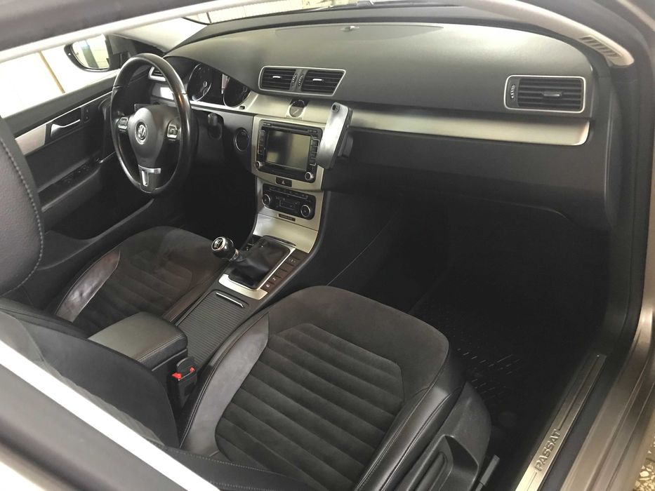 Volkswagen Passat B7 2.0TSI Variant HIGHLINE SPORT EDITION NAVI+, LED