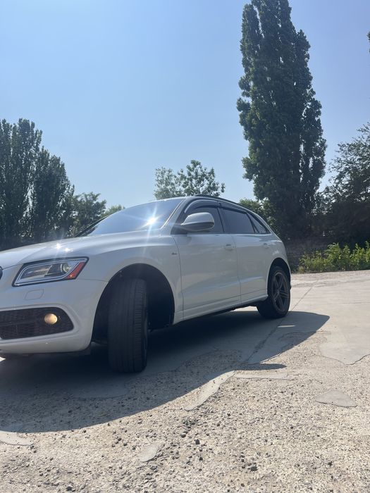 Продам  Ауди Q5 2014 года
