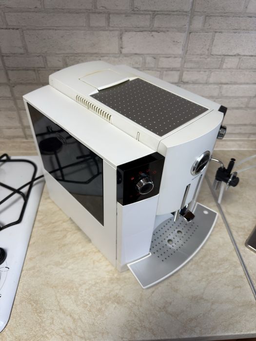 Кавомашина Jura impressa C5