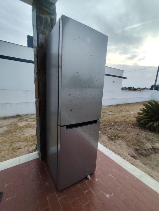 Frigorífico Indesit