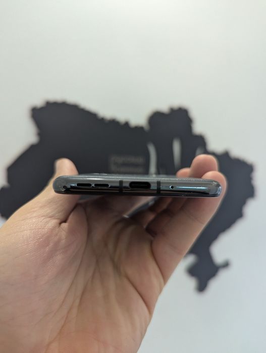 Moto razr 2023 plus 256gb.