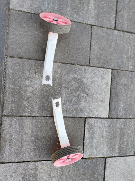 Rower dziecięcy Romet Tola 16, kółka boczne