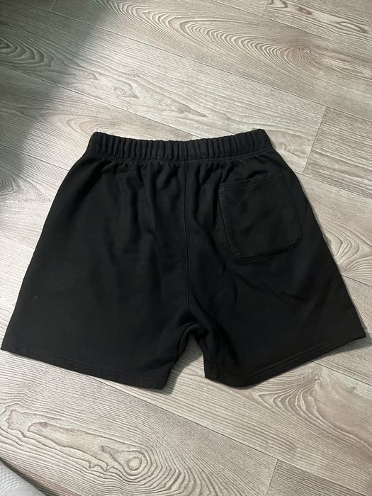 Шорты essentials