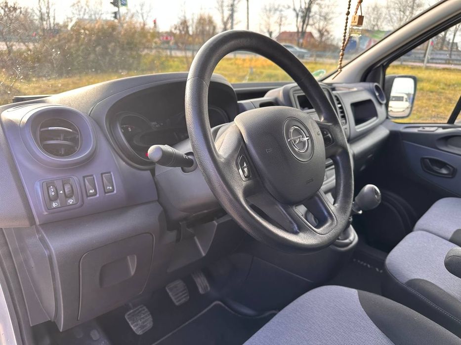 Opel vivaro 2017