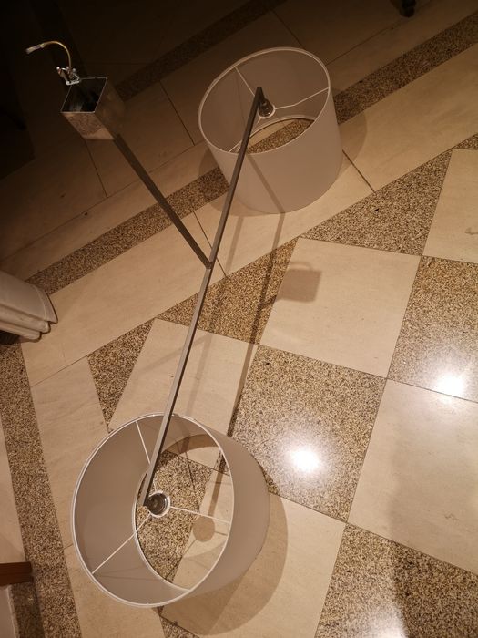 Novo preço Candeeiro com 2 abatjours