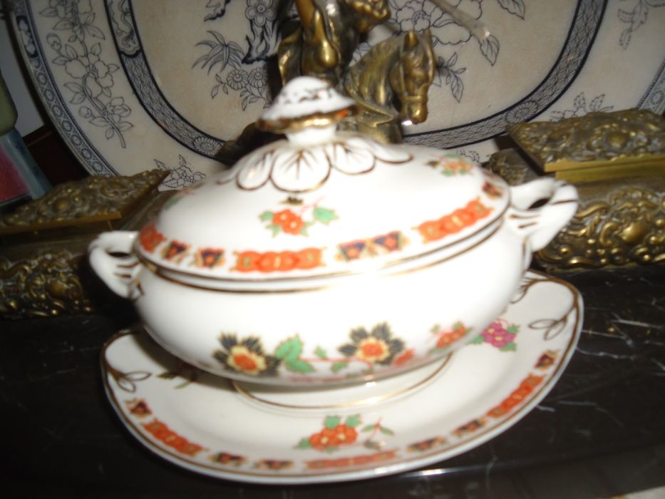 Terrina em Porcelana