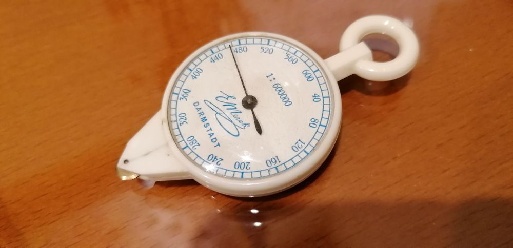 Curvimetro mapa escala