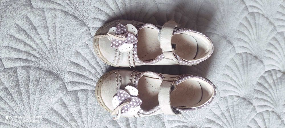 Туфлі для дівчинки