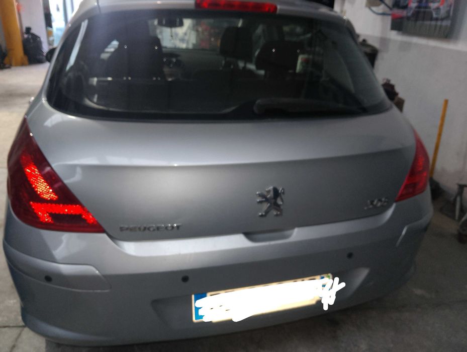 Interiores e carroçaria Peugeot 308 de 2008