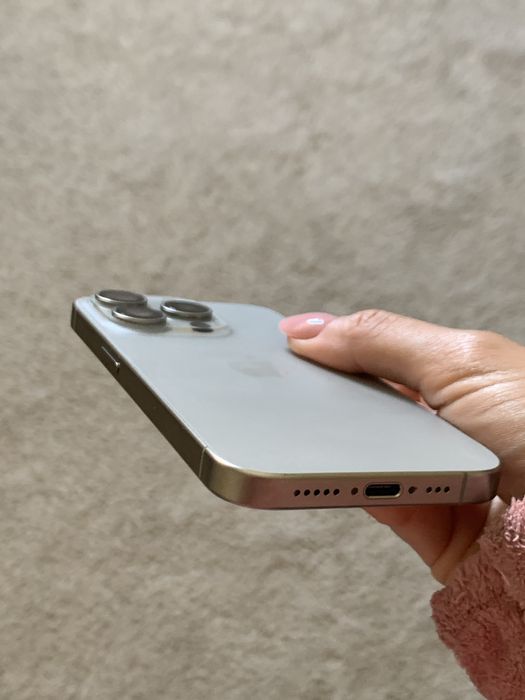 Iphone 15 Pro - 128GB