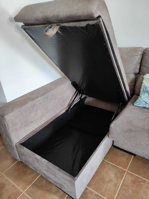 Oportunidade: Chaise longue cinzento reclinável e com arrumação