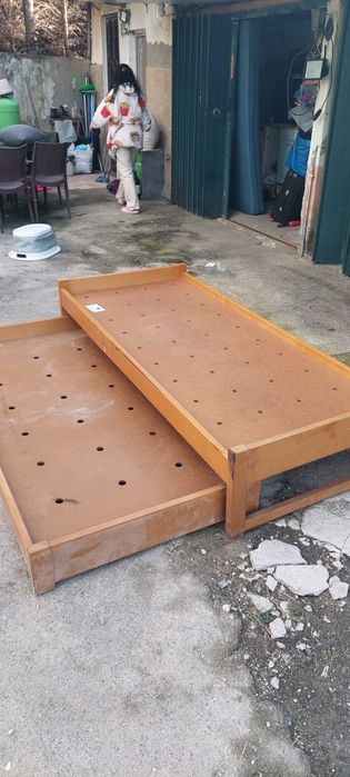 Cama de solteiro  gavetao