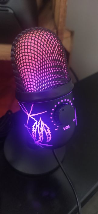 Микрофон студийный игровой или для стрима