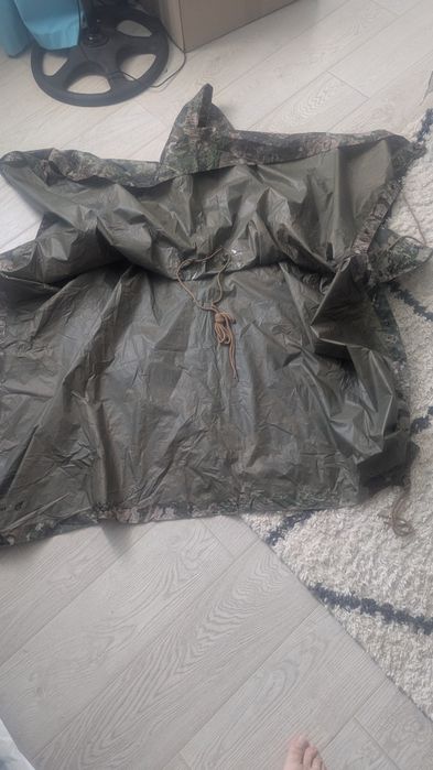 Панчо від доща і вітру