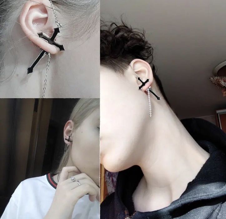 Готическая серьга крест с цепочкой.