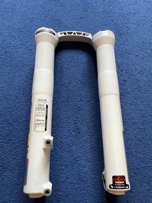 Dolne golenie RockShox Boxxer 26" QR20