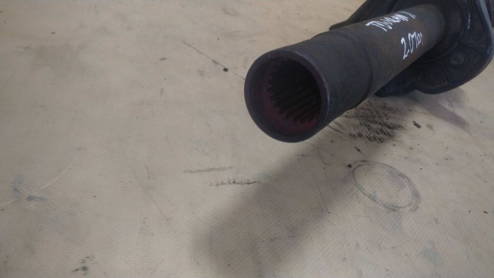 / Touran 1 półoś prawa 2.0 TDI