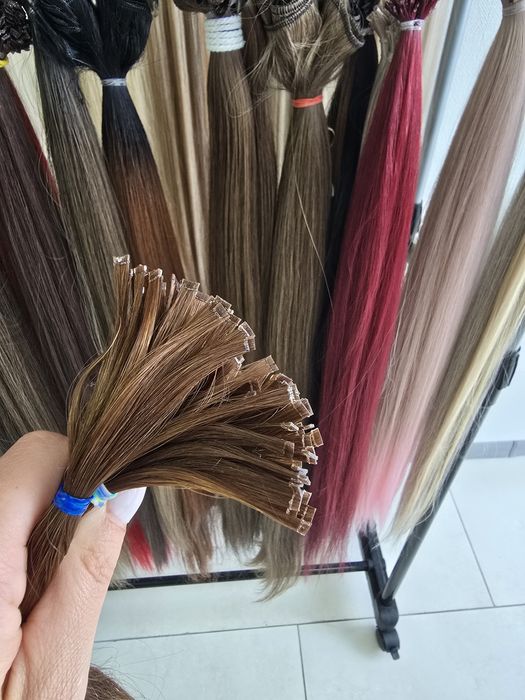 Нарощування волосся,  загущення,  донлядові процедури