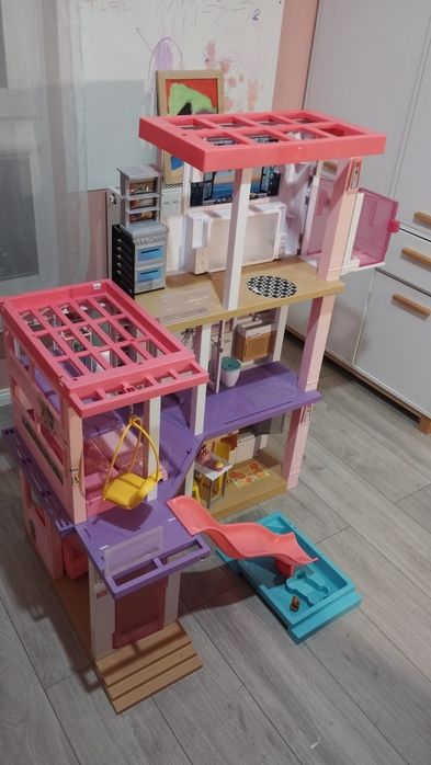 Domek dla lalek Barbie Dream House