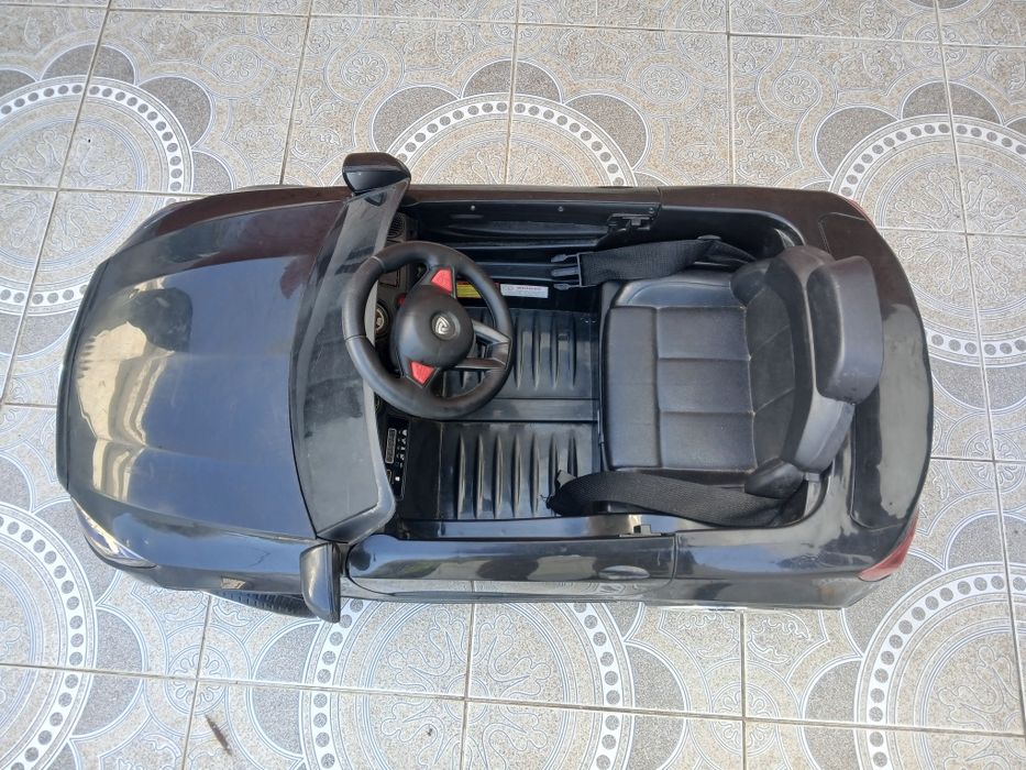 Carro de criança 12v com comando