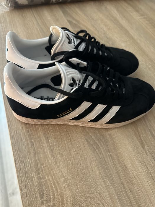 Adidas Gazelle novos tamanho 41 Originais