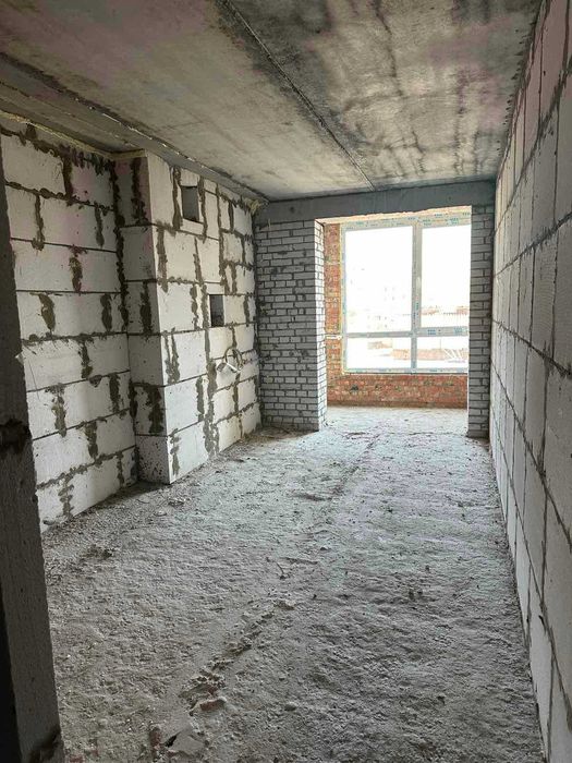 (5) Продаж 2к квартири на проспекті Юності  4422