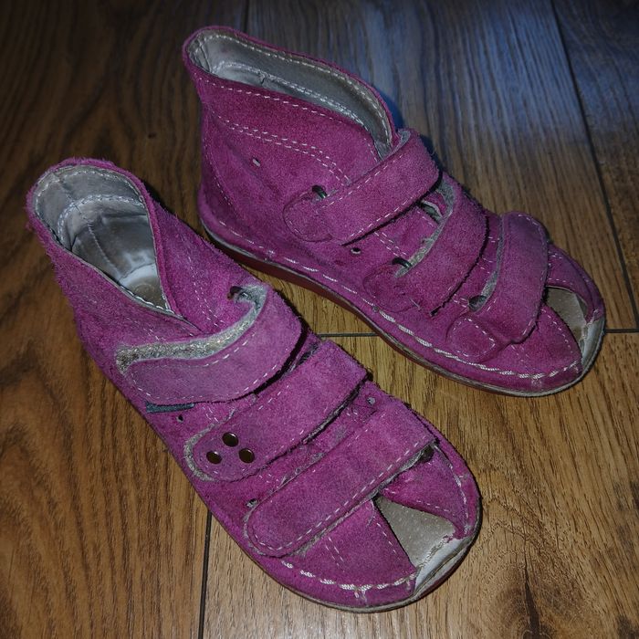 Sandały zamszowe 22 Daniel