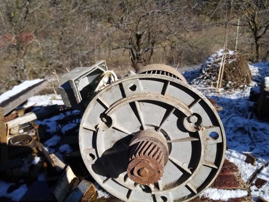 електродвигун для талі,тельфера з електротормозом