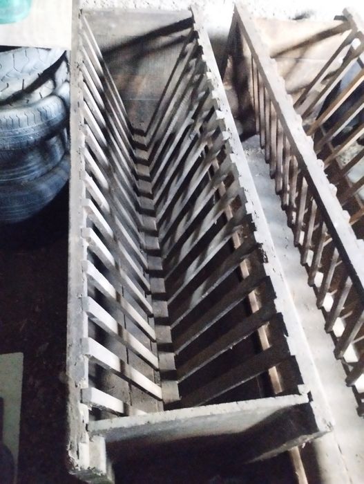 Manjedouras para cabras ou ovelhas