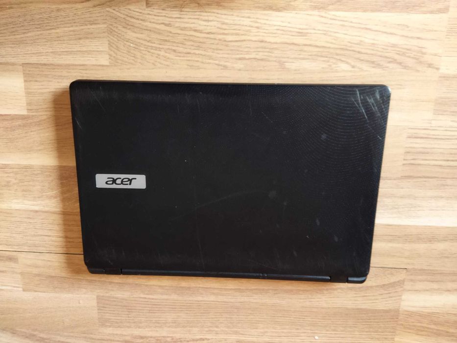 Portátil Acer Aspire ES1-512-series