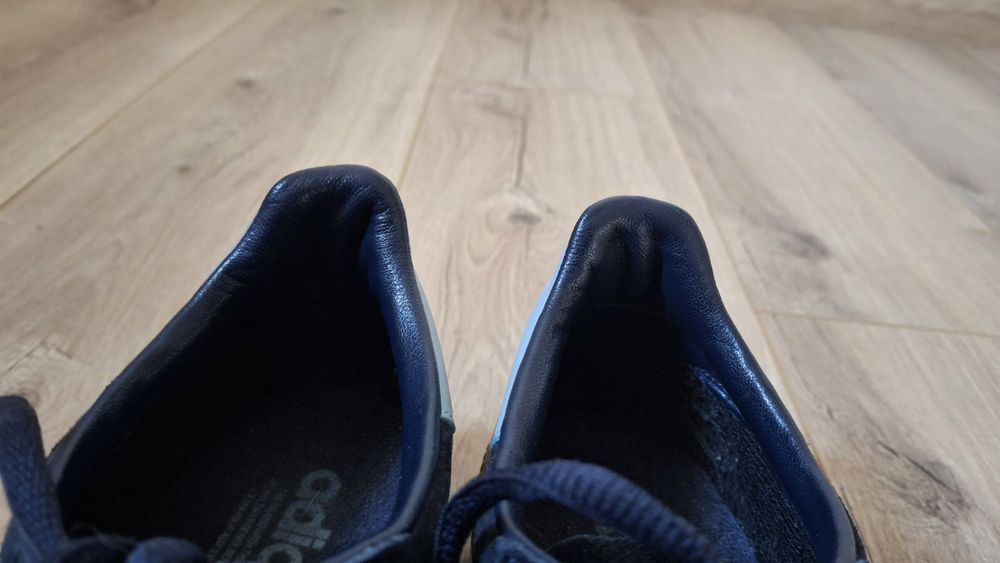 Замшеві підліткові кросівки Adidas 38р стелька 24,5см