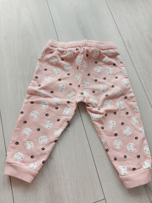 Spodenki dresowe dziewczęce Sinsay 80 kotki