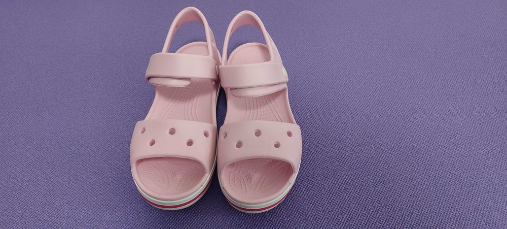 Босоніжки crocs j3 22 cм