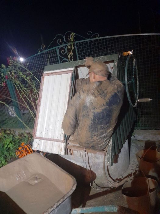 Чистка криниці , чистка колодязя